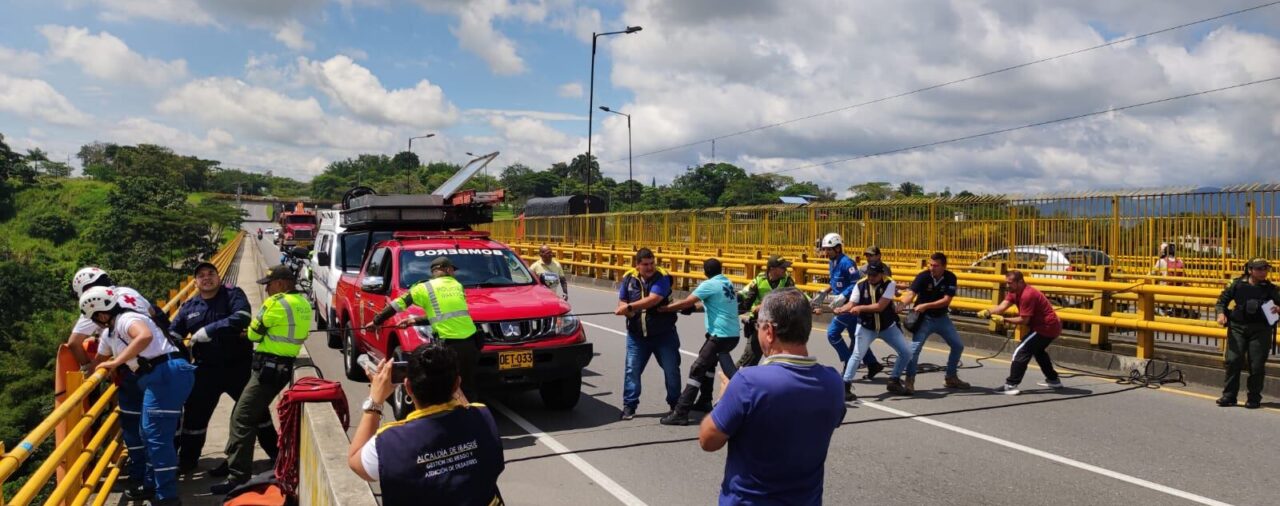 Un joven llegó hasta el puente de la Variante en Ibagué y decidió tomar fatal decisión