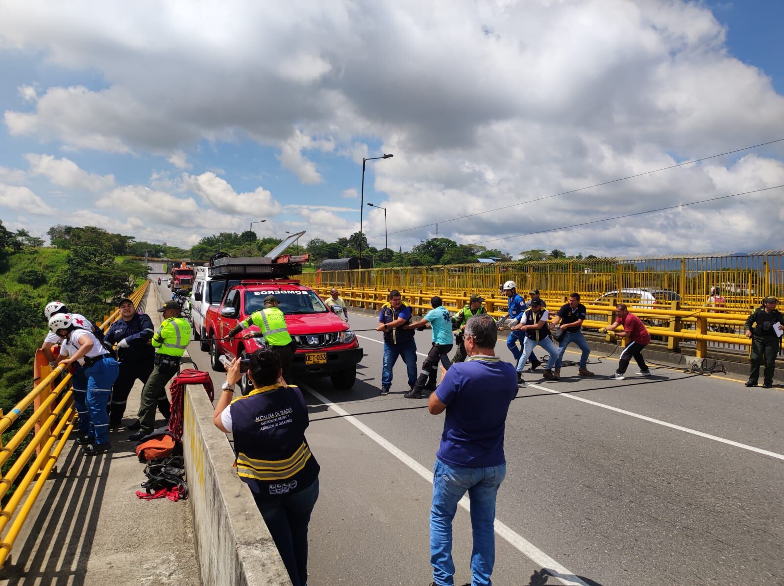 Mujer se lanzó al vacío en el puente La Variante de Ibagué