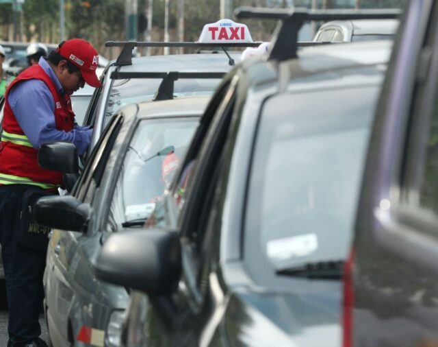 ¿Mañana jueves 3 de octubre habrá paro de transportistas? Medida de fuerza es promovida por colectiveros, confirma el Gobierno